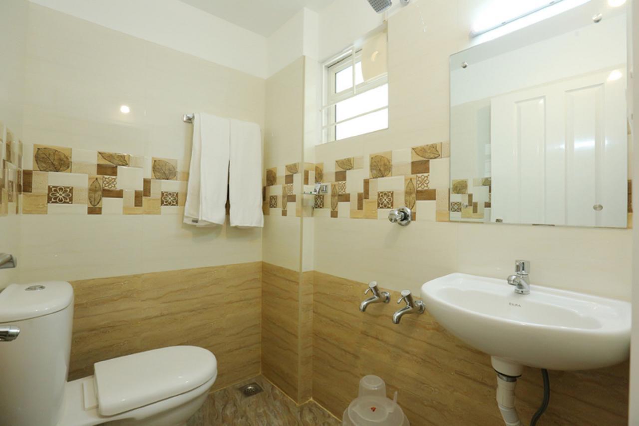 Kochi Hotel Swarna Residency מראה חיצוני תמונה
