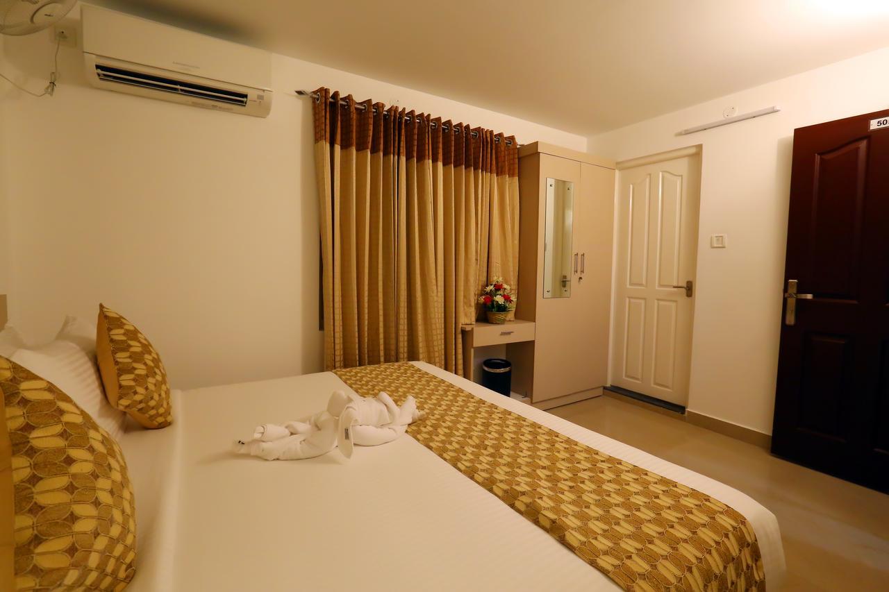 Kochi Hotel Swarna Residency מראה חיצוני תמונה