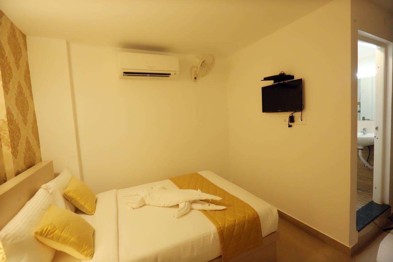 Kochi Hotel Swarna Residency מראה חיצוני תמונה