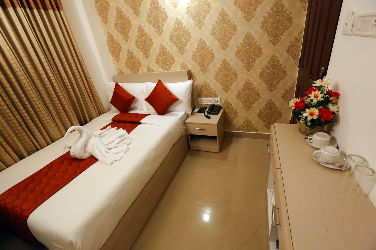 Kochi Hotel Swarna Residency מראה חיצוני תמונה